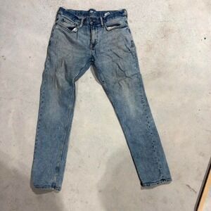 Light Wash Jeans – Men – 32x32 – Blue – Straight Leg Denim